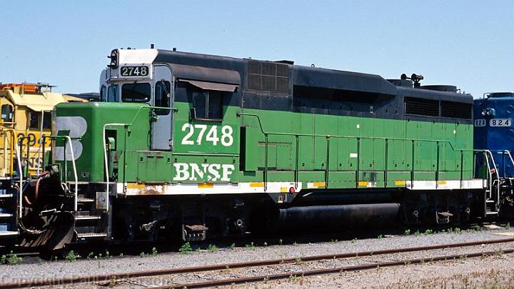 BNSF 2748 GP39M.jpg